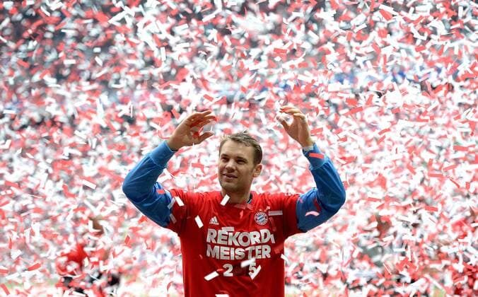 23.05.2015, xmwx, Fussball 1.Bundesliga, FC Bayern Muenchen - FSV Mainz 05, v.l. Torwart Manuel Neuer (FC Bayern Muenchen) nach Spielende