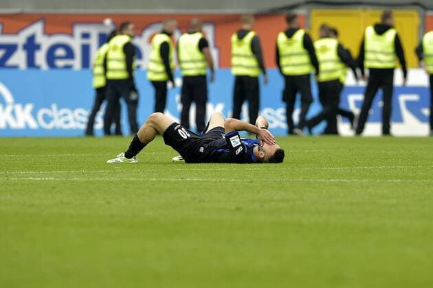 23-05-2015 pmk MX116685 Fussball Herren Bundesliga Saison 2014 2015 SC Paderborn - VfB Stuttgart 1:2 (1:1) Nach Spielende 30 Sueleyman KOC Paderborn