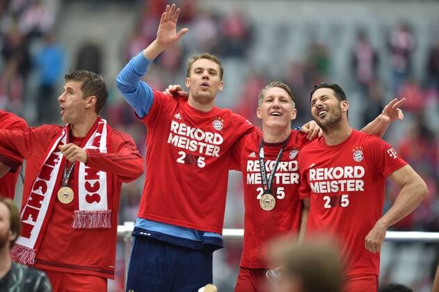 23.05.2015, Fussball, Saison 2014 15, 1. Bundesliga, 34. Spieltag, FC Bayern München - FSV Mainz 05 2:0 v.re., Claudio Pizarro (Bayern Muenchen), Bastian Schweinsteiger (Bayern Muenchen), Torwart Manuel Neuer (Bayern Muenchen), Thomas Mueller, Thomas Müller (Bayern Muenchen)