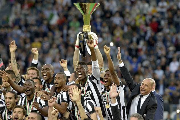 Aktuell Fußball, Italien, serie A Football ITA , Juventus Turin feiert die Meisterschaft Gianluigi Buffon (nascosto) , 23-05-2015, , Football 2014 2015 serie A Football ITA , Juventus Turin - SSC Napoli , Foto FilippoxAlfero Insidefoto filippoxalfero