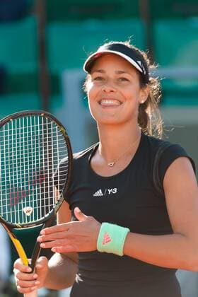 Aktuell Tennis, Grand Slam, French Open in Paris, Tag 1 May 24, 2015: Ana Ivanovic (SRB) celebrates her win in a 1st round match against Yaroslava Shvedova (KAZ) on day one of the 2015 French Open tennis tournament at Roland Garros in Paris, France. Ivanovic won 46 62 60. Sydney Low Cal Media. Tennis 2015: French Open MAY 24 - ZUMAc04_