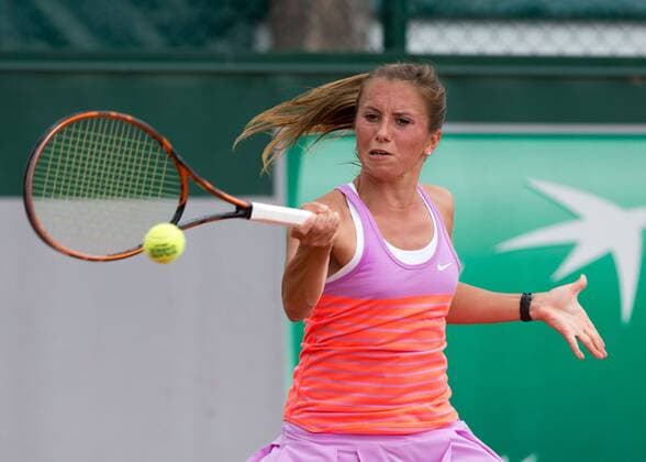 Annika Beck (GER) Tennis - French Open 2015 - Grand Slam ITF ATP Tennis Herren WTA Tennis Damen - Roland Garros - Paris - - France - 25 May 2015. Juergen Hasenkopf