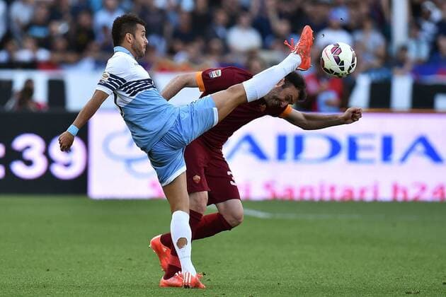 Aktuell Fußball, Italien, Serie A, Lazio Rom - AS Rom Felipe Anderson Lazio, Vasilis Torosidis Roma Roma 25-05-2015 Stadio Olimpico Football Calcio Serie A 2014 2015 Lazio - AS Roma. andreaxstaccioli