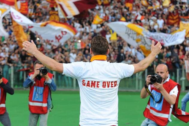 25.05.2015. Rome, Italy. Serie A Football. Lazio versus Roma. Francesco Totti celebrates at the end of the match for the victory against local rivals Lazio xGiuseppexMaffiax  ActionPlus11624316