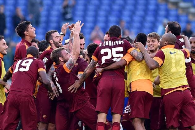 25.05.2015. Rome, Italy. Serie A Football. Lazio versus Roma. Roma s players celebrate at the end of the match for the victory against Lazio xGiuseppexMaffiax  ActionPlus11624335