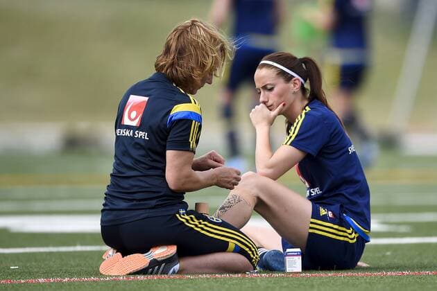 May 25, 2015 - Toronto, Kanada - 150525 Kosovare Asllani, Annica Näsmark Training Schweden CarlxSandin  - ZUMAb138