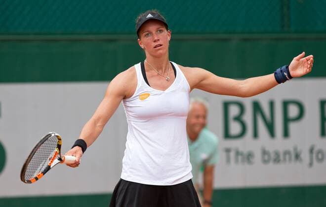 Dinah Pfizenmaier (GER) reagiert verärgert ,Frust,Aerger,Emotion, Tennis - French Open 2015 - Grand Slam ITF ATP Tennis Herren WTA Tennis Damen - Roland Garros - Paris - - France - 26 May 2015. Juergen Hasenkopf