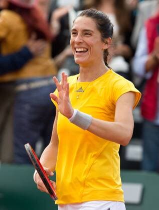 Andrea Petkovic (GER) winkt und freut sich über ihren Sieg,Freude,Emotion, Tennis - French Open 2015 - Grand Slam ITF ATP Tennis Herren WTA Tennis Damen - Roland Garros - Paris - - France - 26 May 2015. Juergen Hasenkopf