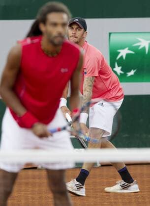TENNIS - ATP Tennis Herren French Open 2015 PARIS,FRANCE,26.MAY.15 - TENNIS - ATP World Tour, Grand Slam, Roland Garros, French Open, doubles. Image shows Dustin Brown (GER) and Andreas Haider-Maurer (AUT). GEPAxpictures xMatthiasxHauer