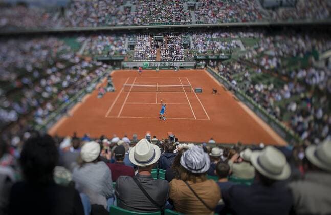 (150527) -- PARIS, May 26, 2015 -- Rafael Nadal of Spain serves the ball during the men s singles first round match against Quentin Halys of France at 2015 French Open tennis tournament at Roland Garros, in Paris, France on May 26, 2015. Nadal won 3-0. ) (SP)FRANCE-PARIS-TENNIS ChenxXiaowei 