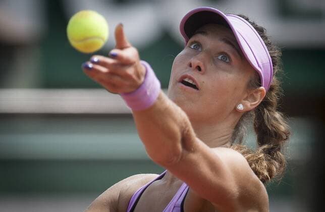 (150527) -- PARIS, May 27, 2015 -- Vitalia Diatchenko of Russia serves during the women s singles second round match against her compatriot Maria Sharapova at 2015 French Open tennis tournament at Roland Garros, in Paris, France on May 27, 2015. Sharapova won 2-0. ) (SP) FRANCE-PARIS-TENNIS-FRENCH OPEN-DAY 4 ChenxXiaowei 