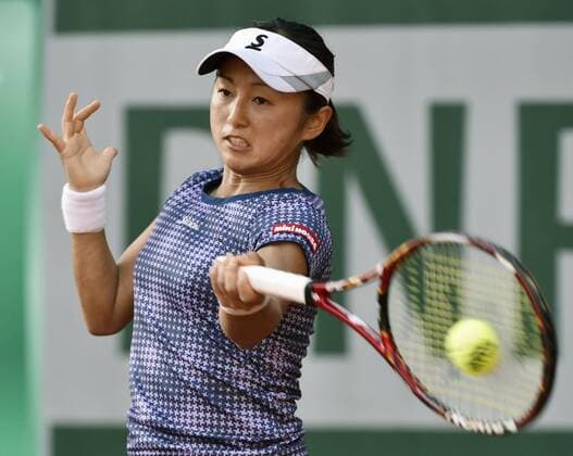Doi bows out of women s singles at French Open Japan s Misaki Doi plays against seventh-seeded Serbian Ana Ivanovic in the second round of the French Open in Paris on May 27, 2015. Ivanovic won 3-6, 6-3, 6-4. 