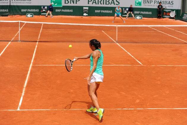 Francesca Schiavone (ITA) Svetlana Kuznetsova (RUS) - Tennis, French Open 2015, Roland Garros in Paris Frankreich- 28 05 2015 TennisMagazine Panoramic 