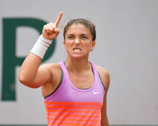 Sara Errani (ITA) jubelt nach ihrem Sieg,Jubel,Emotion, Tennis - French Open 2015 - Grand Slam ITF ATP Tennis Herren WTA Tennis Damen - Roland Garros - Paris - - France - 28 May 2015. Juergen Hasenkopf