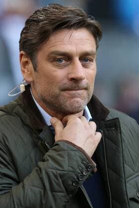 Deutschland, Hamburg , Imtech Arena, Fussball, 1. , 2. Bundesliga, Relegation, Hinspiel, Saison 2014 2015 , Hamburger SV - Karlsruher SC, der ehemalige Sportdirektor des HSV und des KSC Oliver Kreuzer