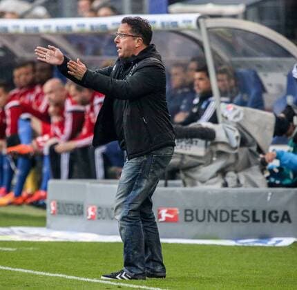 Deutschland, Hamburg , Imtech Arena, Fussball, 1. , 2. Bundesliga, Relegation, Hinspiel, Saison 2014 2015 , Hamburger SV - Karlsruher SC, Trainer Markus Kauczinski(KSC)