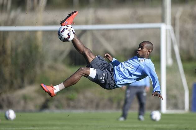 Aktuell ußball, Copa America, Training Uruguay CANELONES, May 28, 2015 -- Uruguayan National Football Team player Diego Rolan takes part in a training session, at Uruguay Celeste sports complex, in Canelones, 30km from Montevideo, capital of Uruguay, on May 28, 2015. Uruguayan National Football Team prepared to take part in the Copa America 2015, to be held from June 11 to July 4 in Chile. Nicolas Celaya) (jg) (SP)URUGUAY-CANELONES-COPA AMERICA-TRAINING e NICOLASxCELAYA