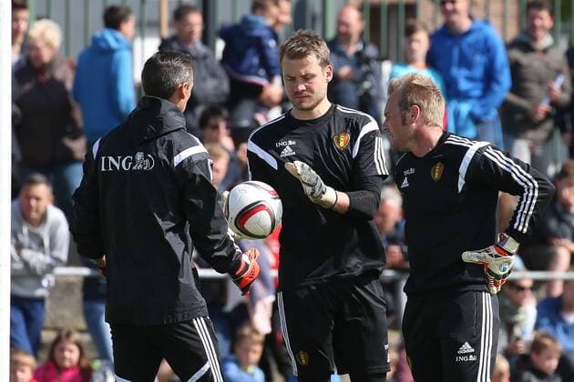 - KNOKKE-HEIST, BELGIUM: Belgium s goalkeeper coach Erwin Lemmens, Belgium s goalkeeper Simon Mignolet and Belgium s goalkeeper Jean-Francois Gillet pictured during a training session on the third day of the training camp of Belgian national soccer team The Red Devils in Knokke-Heist, Saturday 30 May 2015. The Devils are preparing for a friendly game against France and a Euro 2016 qualification game against Wales. BRUNOxFAHY  x04633369x