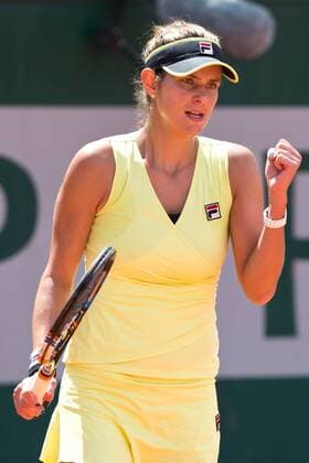 Julia Goerges (GER) macht die Faust und jubelt,Jubel,Emotion, Tennis - French Open 2015 - Grand Slam ITF ATP Tennis Herren WTA Tennis Damen - Roland Garros - Paris - - France - 30 May 2015.