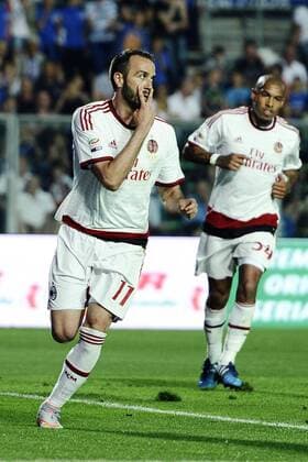 Aktuell Fußball, Italien, Serie A, Atalanta Bergamo - AC Mailand Db Bergamo 30 05 2015 - campionato di calcio serie A Atalanta-Milan - esultanza gol Giampaolo Pazzini 