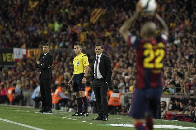 Barcelona s coach Luis Enrique (L) and Athletic de Bilbao s coach Ernesto Valverde during 2014-15 Copa del Rey final match between Barcelona and Athletic de Bilbao at Camp Nou stadium in Barcelona, Spain. May 30, 2015.  (2015053000045)