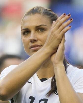 Aktuell Fußball, Damen, Länderspiel, USA - Südkorea May 30, 2015: USA Women s national team Nationalteam forward Alex Morgan (13) claps as she walks off the pitch during the United States Womens vs. Korea Republic- International Friendly Länderspiel at Redbull Arena in Harrison, NJ. The US Women s National Team played The Korea Republic to a 0-0 draw. (Mandatory Credit: Kostas Lymperopoulos Cal Media SOCCER 2015: Korea Republic vs United States MAY 30 - ZUMAc04_