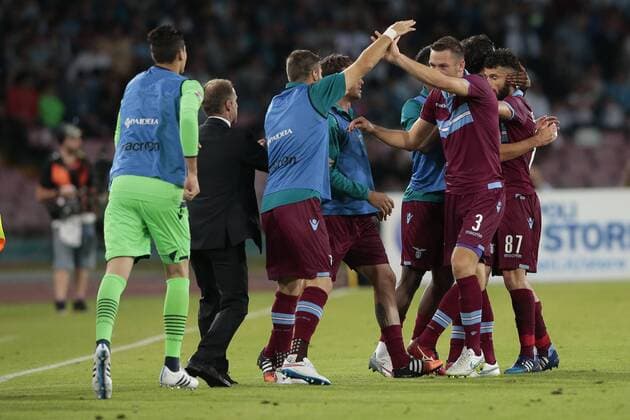 Aktuell Fußball, Italien, Serie A, SSC Neapel - Lazio Rom Marco Parolo Lazio, goal celebration Napoli 31-05-2015 Stadio San Paolo Football Calcio Serie A 2014 2015 SSC Napoli vs. Lazio Roma cesarexpurini