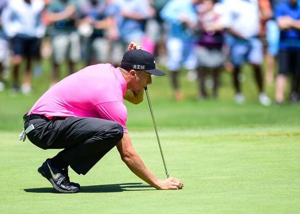 May 31, 2015: Scott Pinckney lines up a putt on 2 during final round play of the AT&T Byron Nelson Championship at TPC Four Seasons in Irving, Texas. GOLF: MAY 31 PGA Golf Herren - AT&T Byron Nelson Championship - Final Round Icon150531038 EDITORIAL USE ONLY