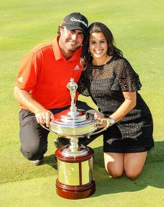May 31, 2015: Steven Bowditch and his wife during the trophy presentation after final round play of the AT&T Byron Nelson Championship at TPC Four Seasons in Irving, Texas. GOLF: MAY 31 PGA Golf Herren - AT&T Byron Nelson Championship - Final Round Icon150531085 EDITORIAL USE ONLY