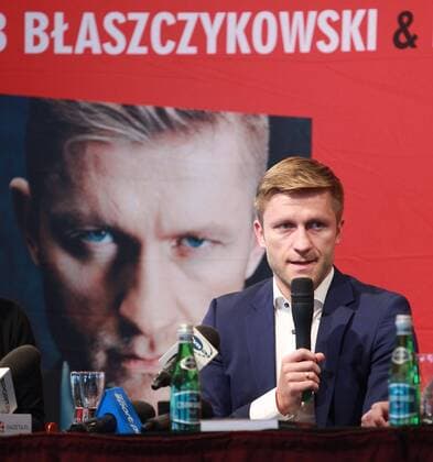 Aktuell Fußball, Jakub Blaszczykowski - Buchpräsentation in Warschau WARSZAWA 01.06.2015 PREZENTACJA KSIAZKI KUBA O JAKUBIE BLASZCZYKOWSKIM N Z. JAKUB KUBA BLASZCZYKOWSKI KSIAZKA - Presentation of the book by Jakub Blaszczykowski  IMG_3852