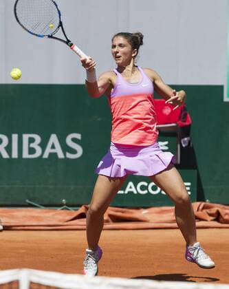 TENNIS - WTA Tennis Damen French Open 2015 PARIS,FRANCE,01.JUN.15 - TENNIS - WTA Tour, Grand Slam, Roland Garros, French Open. Image shows Sara Errani (ITA). GEPAxpictures xMatthiasxHauer