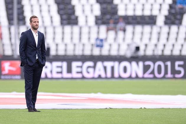 Fussball 1. Bundesliga Relegation Karlsruher SC - Hamburger SV am 01.06.2015 im Wildparkstadion in Karlsruhe Rafael van der Vaart ( Hamburg )