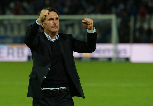 01.06.2015, xjhx, Fussball Relegation, Karlsruher SC - Hamburger SV, v.l. Trainer Bruno Labbadia (Hamburger SV) jubeln jubelt nach Spielende.