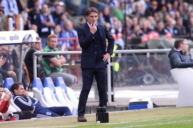 Fussball 1. Bundesliga Relegation Karlsruher SC - Hamburger SV am 01.06.2015 im Wildparkstadion in Karlsruhe Bruno Labbadia ( Trainer Hamburg )