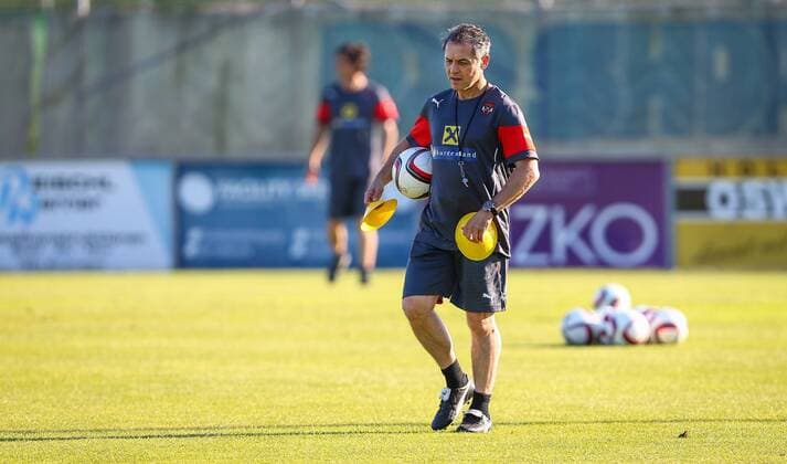 Fussball ÖFB Nationalteam, team training course STEGERSBACH,AUSTRIA,02.JUN.15 - Fussball ÖFB Nationalteam, Oesterreichischer Fussball-Bund, team training course. Image shows head coach Marcel Koller (AUT). GEPAxpictures xCh.xKelemen