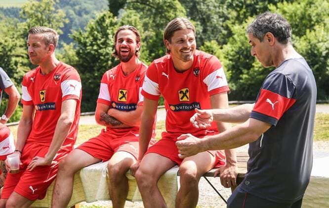 SOCCER - OEFB, team training course STEGERSBACH,AUSTRIA,03.JUN.15 - SOCCER - OEFB, Oesterreichischer Fussball-Bund, team training course. Image shows Marc Janko, Martin Harnik, Sebastian Proedl and head coach Marcel Koller (AUT). GEPAxpictures xCh.xKelemen