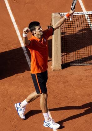 TENNIS - ATP Tennis Herren French Open 2015 PARIS,FRANCE,03.JUN.15 - TENNIS - ATP World Tour, Grand Slam, Roland Garros, French Open. Image shows the rejoicing of Novak Djokovic (SRB). GEPAxpictures xMatthiasxHauer