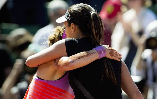 TENNIS - WTA Tennis Damen French Open 2015 PARIS,FRANCE,04.JUN.15 - TENNIS - WTA Tour, Grand Slam, Roland Garros, French Open. Image shows Lucie Safarova (CZE) and Ana Ivanovic (SRB). GEPAxpictures xMatthiasxHauer