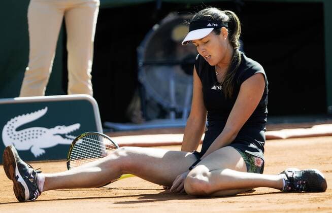 TENNIS - WTA Tennis Damen French Open 2015 PARIS,FRANCE,04.JUN.15 - TENNIS - WTA Tour, Grand Slam, Roland Garros, French Open. Image shows the disappointment of Ana Ivanovic (SRB). GEPAxpictures xMatthiasxHauer