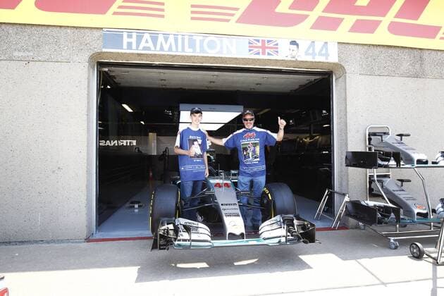 Motorsports: FIA Formula One World Championship WM Weltmeisterschaft 2015, Grand Prix of Canada, fans of 44 Lewis Hamilton (GBR, Mercedes AMG Petronas Formula One Team), xHOCHxZWEIx