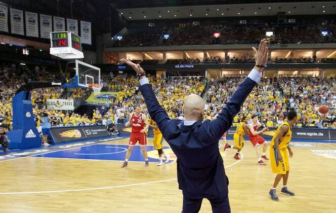 Basketball Berlin 04.06.2015 Beko-BBL 1. Bundesliga Saison 2014 2015 Playoff Halbfinale Spiel 5 Alba Berlin - FC Bayern München Sasa Obradovic (Alba Berlin, Trainer)