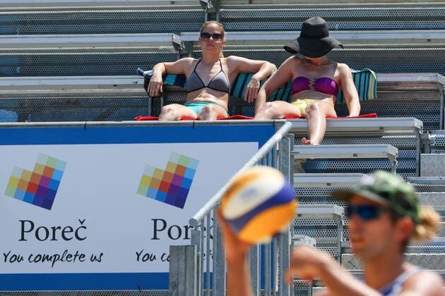 Beach volleyball Beachvolleyball - FIVB Major Series 2015 POREC,CROATIA,05.JUN.15 - BEACH VOLLEYBALL - FIVB Major Series, men. Image shows fans. GEPAxpictures xMaticxKlansek