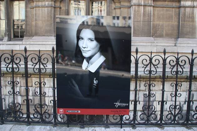 Fotoausstellung mit Bildern von Spielerinnen der französischen Fußball Nationalmannschaft - Annaig Butel - Hotel de ville de Paris - Paris - 05 06 2015 BaptistePerusat Panoramic 