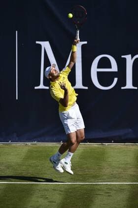 Aktion Andreas Beck (GER) Aufschlag Qualifikation 06.06.2015 Tennis Mercedes-Cup Stuttgart Weißenhof TC Weissenhof Mercedescup Mercedes Cup 06.06..-14.06.2015 Mercedes-Cup Stuttgart Weißenhof 2015