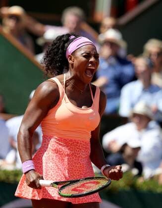 (150606) -- PARIS, June 6, 2015 -- Serena Williams of the United States celebrates a score during the women s singles final against Lucie Safarova of Czech Republic at 2015 French Open tennis tournament at Roland Garros, in Paris, France on June 6, 2015. ) HanxYan 