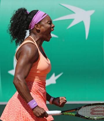 American Serena Williams reacts after a shot during her French Open women s final match against Lucie Safarova of the Czech Republic at Roland Garros in Paris on June 6, 2015.  PAR20150606715 DAVIDxSILPA