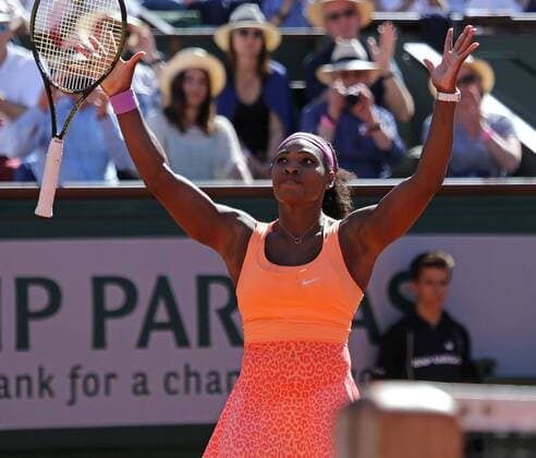 American Serena Williams reacts after winning her French Open women s final match against Lucie Safarova of the Czech Republic at Roland Garros in Paris on June 6, 2015. Williams defeated Safarova 6-3, 6-7 (2), 6-2 to win her third French Open title.  PAR20150606720 DAVIDxSILPA