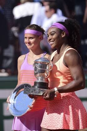 Lucie Safarova (cze), Serena Williams (usa) avec les trophees TENNIS, French Open 2015, Roland Garros, Finale der Damen, Paris Frankreich - 06 06 2015 
