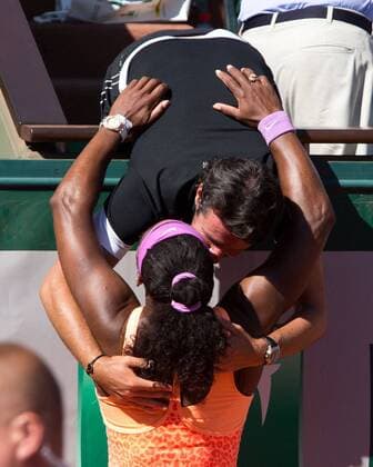 Serena Williams (USA) umarmt und küsst ihren Trainer Patrick Mouratoglou, Finale Tennis - French Open 2015 - Grand Slam ITF ATP Tennis Herren WTA Tennis Damen - Roland Garros - Paris - - France - 6 June 2015. Juergen Hasenkopf