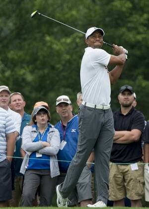 June 06 2015: Tiger Woods teeing off during the third round of the Memorial Tournament held at the Muirfield Village Golf Club in Dublin, Ohio. GOLF: JUN 06 PGA Golf Herren - the Memorial Tournament - Third Round Icon150606003 EDITORIAL USE ONLY